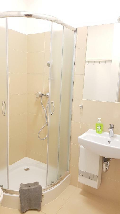 ברלין Kvh By Rockchair Apartments L Superhost Status L Boxspringbett Am Schloss Charlottenburg Welcomes You! מראה חיצוני תמונה