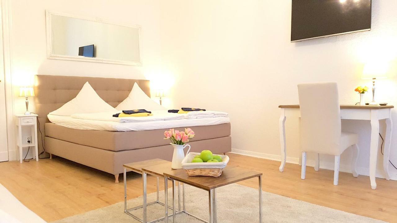 ברלין Kvh By Rockchair Apartments L Superhost Status L Boxspringbett Am Schloss Charlottenburg Welcomes You! מראה חיצוני תמונה