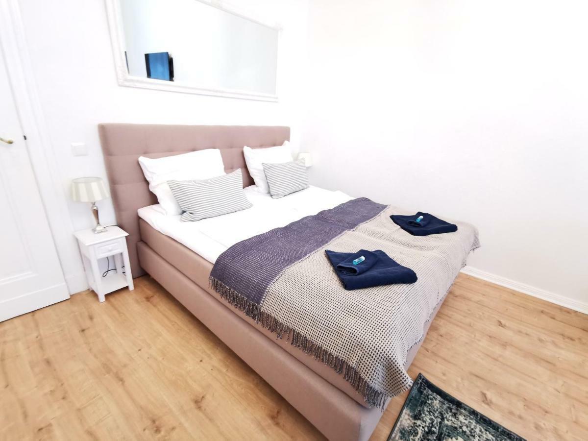 ברלין Kvh By Rockchair Apartments L Superhost Status L Boxspringbett Am Schloss Charlottenburg Welcomes You! מראה חיצוני תמונה